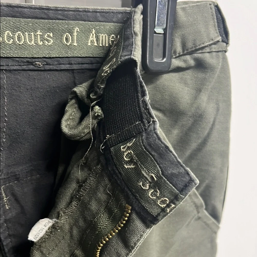 BSA Men's Green Cargo Shorts 32” waist - Picture 3 of 6